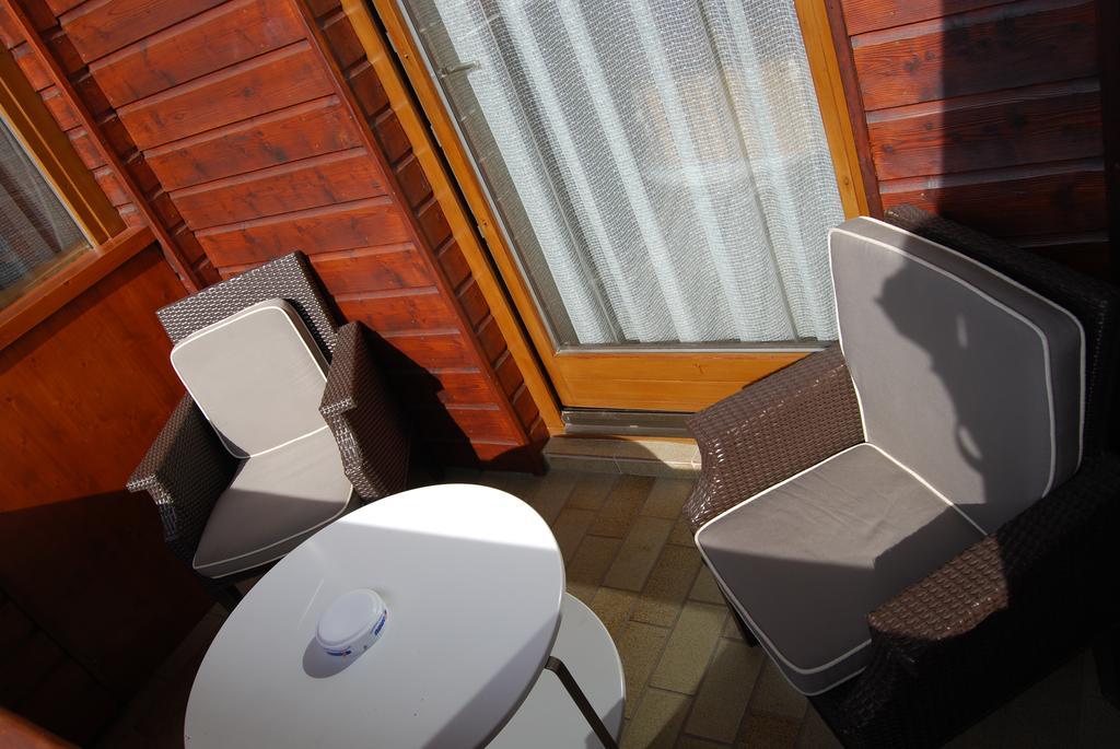 Appartement Zweikofelblick Jenig Dış mekan fotoğraf
