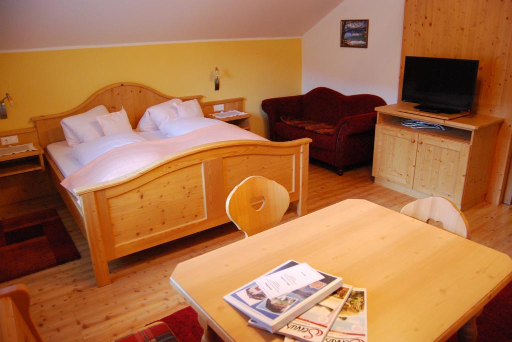 Appartement Zweikofelblick Jenig Dış mekan fotoğraf